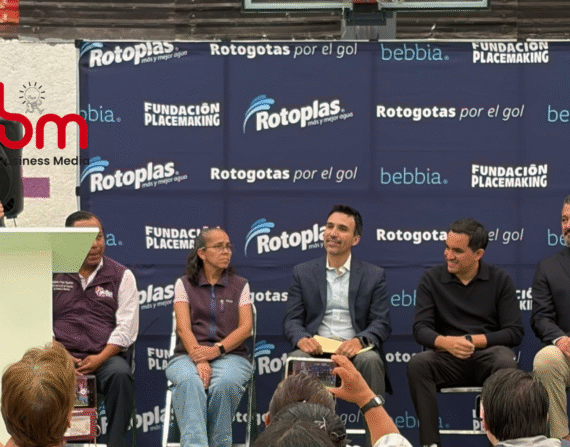 La campaña Rotogotas por el gol impulsa la captación de agua de lluvia en centros deportivos de la Ciudad de México.