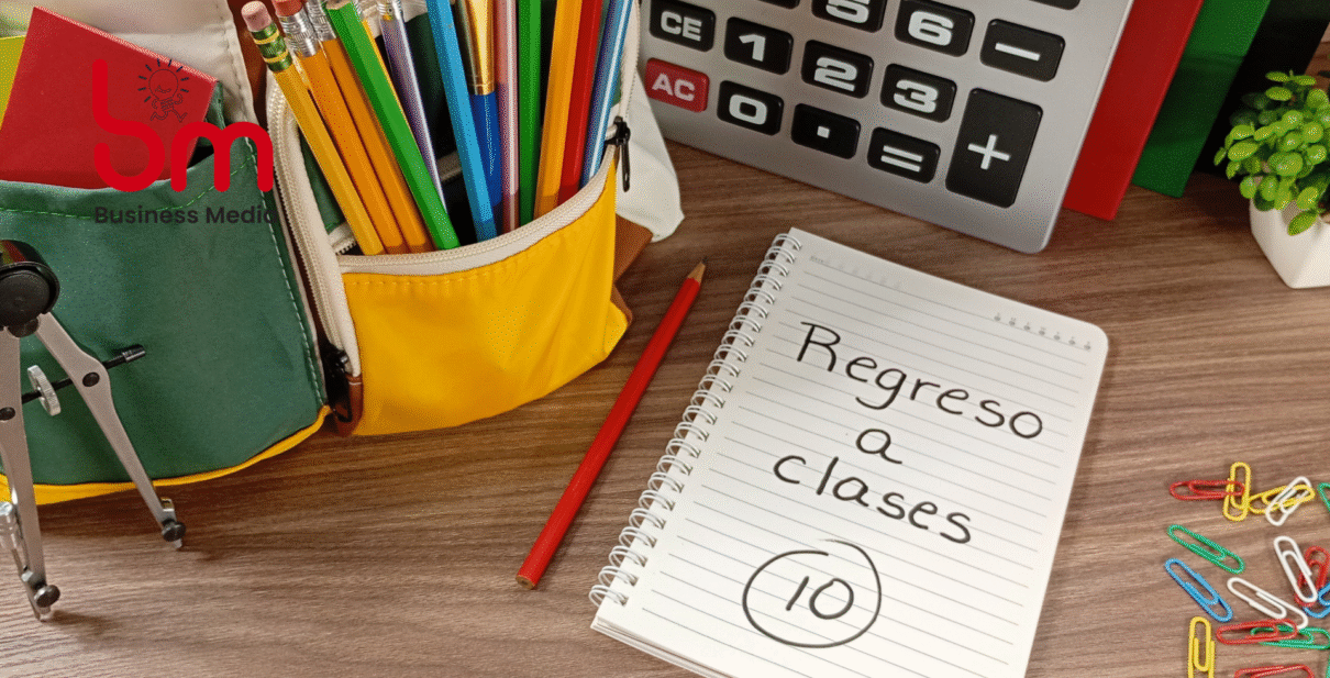 Más de 43% de los mexicanos llega al fin de mes con poco margen económico. Así puedes preparar el gasto escolar.