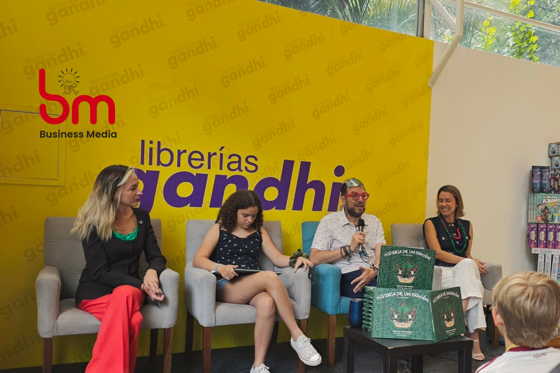 Política, creatividad y literatura convergen en Historia de un Dragón, el proyecto con el que Roberto Trad explora las emociones.